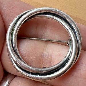 VINTAGE DESIGNER BEAUCRAFT STERLING SILVER KNOT BROOCH PIN MODERNIST SLEEK